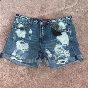 Signature 8 Denim Shorts